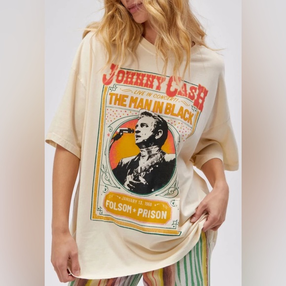 Daydreamer Tops - NWT Daydreamer Johnny Cash Live In Concert Tee